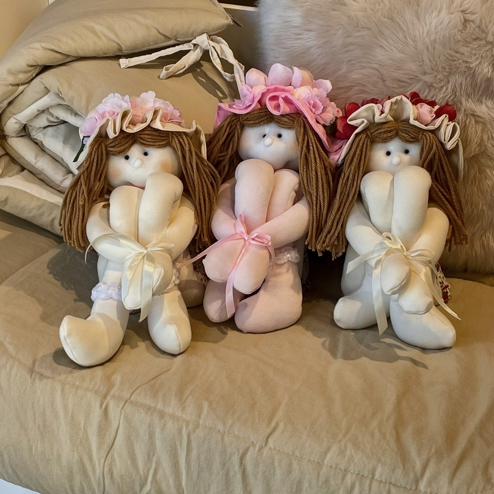 Muñeca Pata Larga con cofia