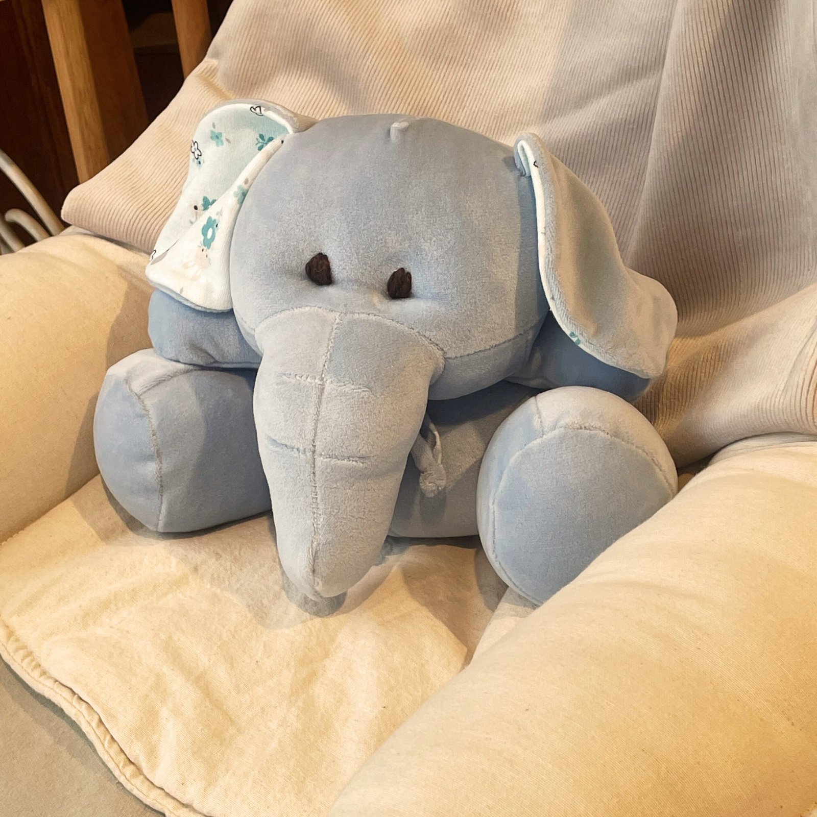 Alternative view of Elefante Plush Celeste -